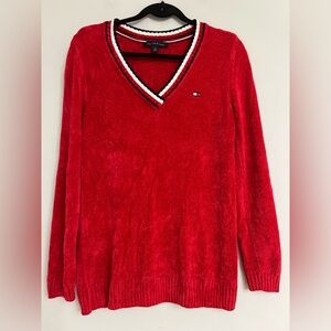 Tommy Hilfiger Women's V-Neck Sweater. Pit to pit= 19”